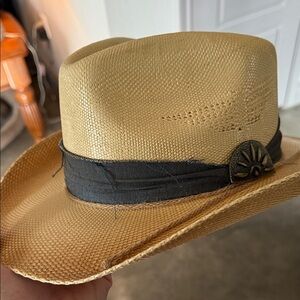 Charlie 1 Horse by Lainey Wilson straw hat